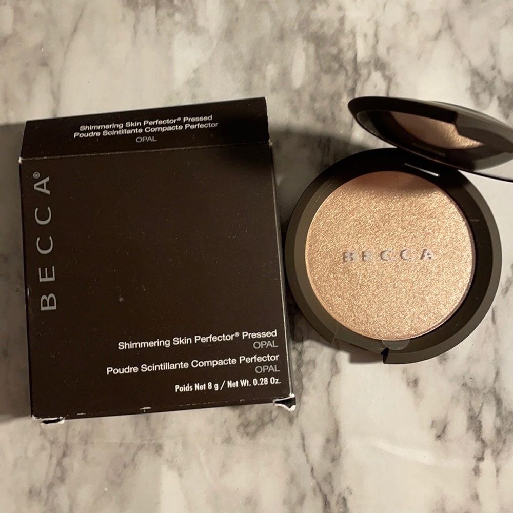 Becca highlighter Opal